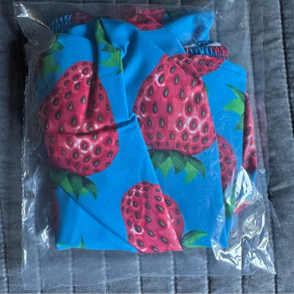 BOA Women's Elite Split Shorts - Blue Strawberry Print - Picture 2 of 4